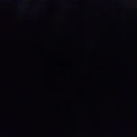Là ai vậy nhỉ? 