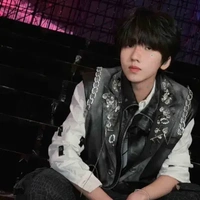 Nhiếp Vĩ Thần. papa em