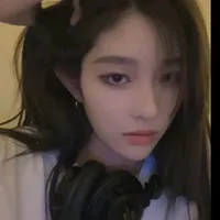 Vương Dịch ( Cô )