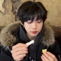 Trần Dịch Hằng_em