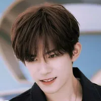 Dịch Dương Thiên Tỉ