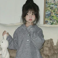 Nguyễn Khánh Linh ( hồi nhỏ)