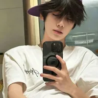 Lộc Zutaki_@nguoiitnoi