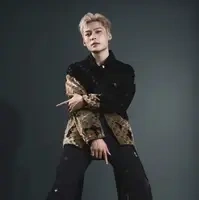 Nguyễn Hoàng Bách • JeyB