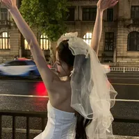 Seoyuin(Lee Seo Yoon)(mẹ anh)