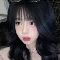 Lê Hoài Nhã Trúc| Chị cả