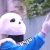 cục phấn trắng