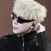 Lê Quang Hùng|hắn