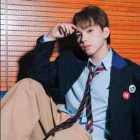 Tạ Hoàng Long-LEON