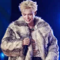 Nguyễn Hoàng Bách - Jey B