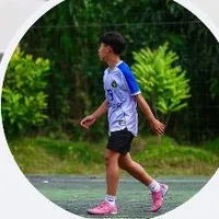 khiêm bạn thân hy