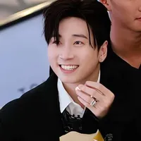 (đag vui) karik 😳☝️