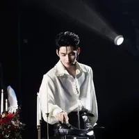 Huỳnh Hoàng Hùng_Hùng Huỳnh