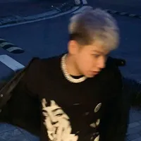 Trung Hiếu-@hieuhieuhieu