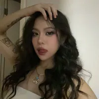 Nguyễn Thảo Linh { 1999 } { T.linh }