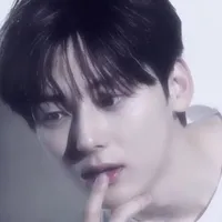 Hwang Min-hyun(Gamin)