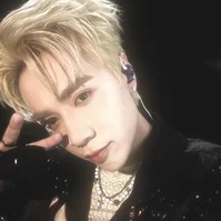 Lê Quang Hùng-Phone