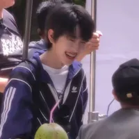 Tả Kỳ Hàm _ cậu