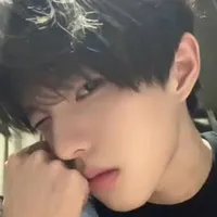 Cố Lang Sơ- em na9 kiêm bn na9