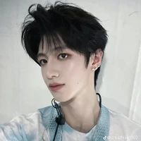 (Hắn ) Chu Chí Hâm