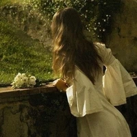 Elena Potter