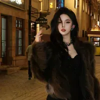 Mẹ cô