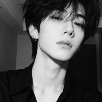 • Điền Tạ Vũ •