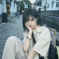 Bách Hân Dư ( Tiểu Bạch )