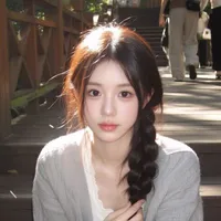 Tô Tiểu Vy (bạn thân nữ9)