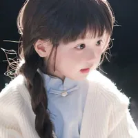 Hạ Tư Nhiên_hồi bé