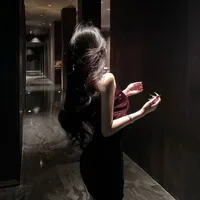 Bá Ngọc (Mẹ, V, Đ)