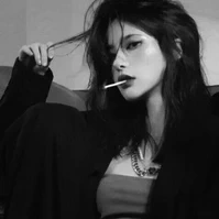 Bùi Gia Liên( mẹ em)