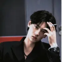 Ninh Ninh(là nhân vật chính nhé)