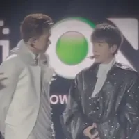 tác giả (DuongHung mãi yeuuu)