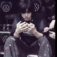 Trần Dịch Hằng _ hắn