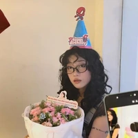 Nguyễn Linh Chi [ Chi Xê B ]