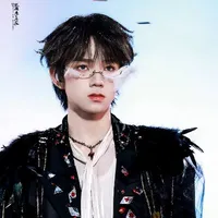 Vương Lỗ Kiệt - anh