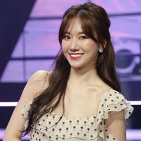 Hari Won (Mẹ Happy)