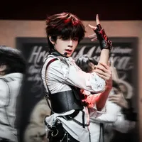 Vương Lỗ Kiệt(hắn)