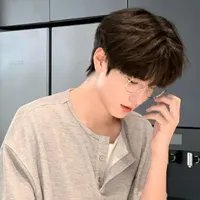 Lâm Chí Khanh_bạn thân nam9