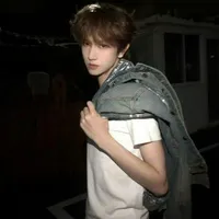 Đồng Vũ Khôn 《VKun》