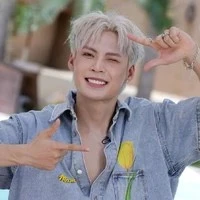 Nguyễn Hoàng Bách} JeyB