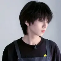 Nhiếp Vĩ Thần