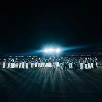 cả lớp ( trừ ai thì trừ )