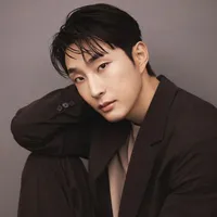 Na Baek Jin