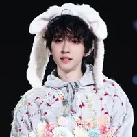 Hạ Tuấn Lâm ( He Junlin )