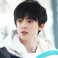 Tả Hàng(lúc nhỏ)