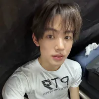 Sean•Eom Seonghyeon. ˚⋆