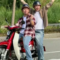 Ai hỏi?