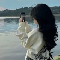 Lục Minh Anh( mẹ em)